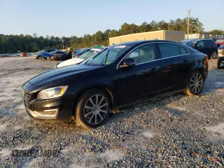 2017 Volvo S60 Inscription Platinum with VIN LYV402TM6HB141844, listed as a Copart auction lot 68089173 with 83,652 mi miles and Salvage Title. Bid and sale history available at carsss.com. Image 1.