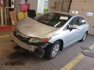 2012 Honda Civic LX с VIN 2HGFB2F54CH310009, выставлен на аукционе IAAI как лот 41527505 с пробегом 87 991 миль миль и . История ставок и продаж доступна на DreamBid. Изображение 17.