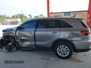 2019 Kia Sorento L z VIN 5XYPG4A31KG543915, wystawiony jako IAAI lot #41729916 z przebiegiem 79 416 mil mil oraz . Historia ofert i sprzedaży dostępna na DreamBid. Obrazek 15.