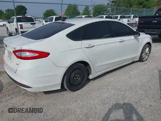 2013 Ford Fusion SE with VIN 3FA6P0H79DR185216, listed as a IAAI auction lot 42425938 with Not provided miles and . Bid and sale history available at DreamBid. Image 4.