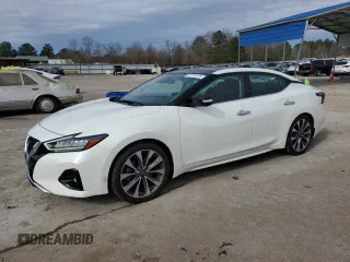 2023 Nissan Maxima Platinum with VIN 1N4AA6FV1PC507737, listed as a Copart auction lot 45712415 with 28,135 mi miles and Salvage Title. Bid and sale history available at carsss.com. Image 1.