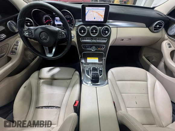 2015 Mercedes-Benz C 300 Luxury with VIN 55SWF4KB0FU020322, listed as a Copart auction lot 65088655 with 145,456 mi miles and Clean title. Bid and sale history available at DreamBid. Image 9.