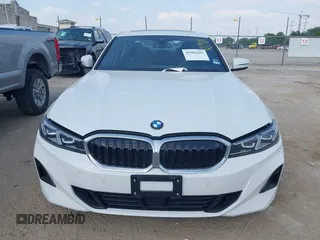 2025 BMW 3 Series 330i with VIN 3MW69CW03S8E96913, listed as a IAAI auction lot 41962302 with 13,154 mi miles and . Bid and sale history available at carsss.com. Image 6.