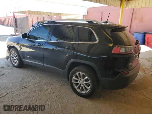 2019 Jeep Cherokee Latitude z VIN 1C4PJLCB0KD340500, wystawiony jako Copart lot #54193245 z przebiegiem 138 517 mil mil oraz Szkoda całkowita • Salvage title. Historia ofert i sprzedaży dostępna na DreamBid. Obrazek 2.
