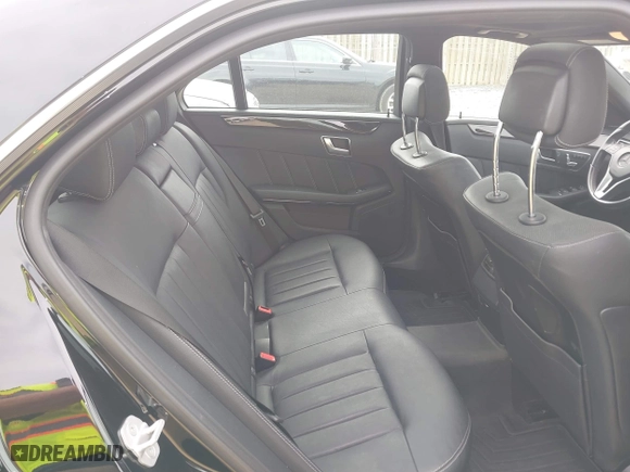 2015 Mercedes-Benz E-Class E 400 with VIN WDDHF6HB3FB159219, listed as a IAAI auction lot 41888536 with 99,130 mi miles. Bid and sale history available at carsss.com. Image 8.
