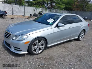 2013 Mercedes-Benz E-Class E 350 Luxury with VIN WDDHF8JB8DA740708, listed as a IAAI auction lot 42050622 with 243,585 mi miles. Bid and sale history available at carsss.com. Image 17.