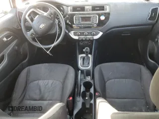 2017 Kia Rio LX z VIN KNADM4A39H6049435, wystawiony jako Copart lot #88899415 z przebiegiem Nie podano mil oraz Szkody całkowita. Historia ofert i sprzedaży dostępna na DreamBid. Obrazek 8.