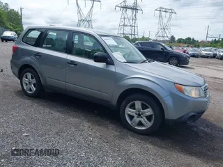 2010 Subaru Forester X с VIN JF2SH6AC3AH725318, выставлен на аукционе IAAI как лот 42295775 с пробегом 122 840 миль миль и . История ставок и продаж доступна на DreamBid. Изображение 1.