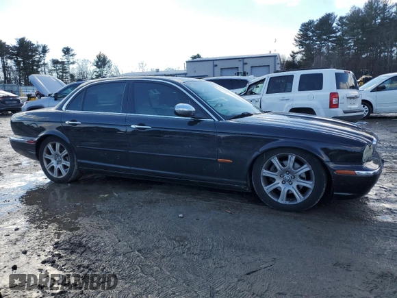 2004 Jaguar XJ with VIN SAJEA74C14SG01576, listed as a Copart auction lot 46955735 with 99,322 mi miles and Clean Title. Bid and sale history available at DreamBid. Image 4.