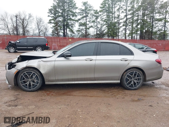 2021 Mercedes-Benz E-Class E 350 with VIN W1KZF8DB2MB002154, listed as a IAAI auction lot 41554279 with 52,375 mi miles. Bid and sale history available at carsss.com. Image 15.