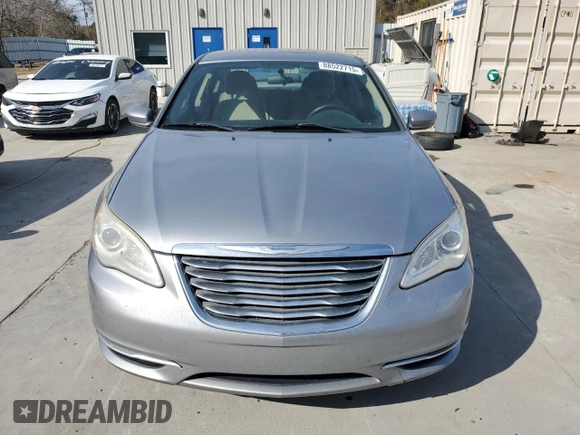 2013 Chrysler 200 LX with VIN 1C3CCBAB8DN641216, listed as a Copart auction lot 88522715 with 158,124 mi miles and Salvage Title. Bid and sale history available at carsss.com. Image 5.