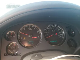2007 Chevrolet Avalanche 1LT z VIN 3GNEC120X7G225653, wystawiony jako Copart lot #43108945 z przebiegiem 141 621 mil mil oraz Czysty tytuł • Clean title. Historia ofert i sprzedaży dostępna na DreamBid. Obrazek 9.