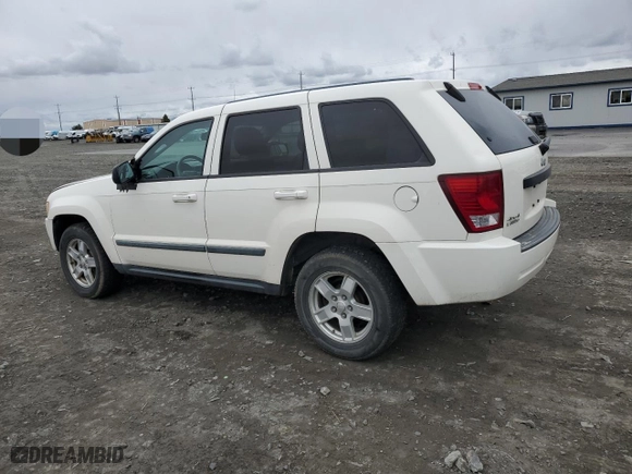 2007 Jeep Grand Cherokee Laredo with VIN 1J8GR48K17C638499, listed as a Copart auction lot 49649565 with 195,000 mi miles and Salvage Title. Bid and sale history available at carsss.com. Image 2.