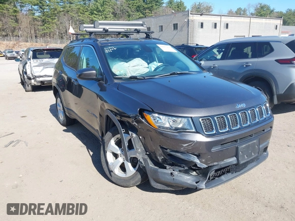 2018 Jeep Compass Latitude z VIN 3C4NJDBB3JT401720, wystawiony jako IAAI lot #42055295 z przebiegiem 55 649 mil mil oraz . Historia ofert i sprzedaży dostępna na DreamBid. Obrazek 1.