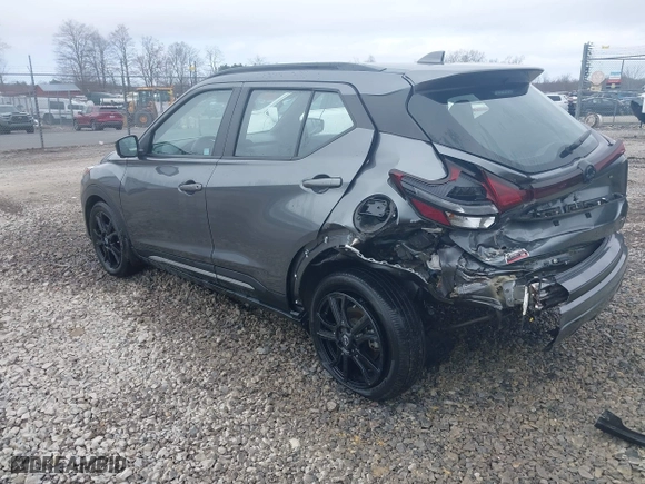 2022 Nissan Kicks SR with VIN 3N1CP5DV7NL505476, listed as a IAAI auction lot 41910024 with 29,149 mi miles. Bid and sale history available at carsss.com. Image 3.