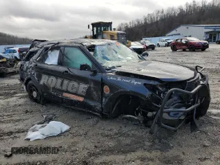 2024 Ford Police Interceptor Utility z VIN 1FM5K8AB5RGA30447, wystawiony jako Copart lot #43922145 z przebiegiem Nie podano mil oraz Szkody całkowita. Historia ofert i sprzedaży dostępna na DreamBid. Obrazek 4.