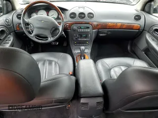 2003 Chrysler Concorde Limited z VIN 2C3AD56G03H535991, wystawiony jako Copart lot #44362185 z przebiegiem 83 295 mil mil oraz Tytuł czysty. Historia ofert i sprzedaży dostępna na DreamBid. Obrazek 8.
