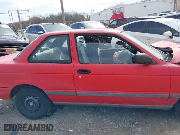 1993 Nissan Sentra z VIN 1N4EB32H7PC770697, wystawiony jako IAAI lot #41727754 z przebiegiem 210 152 mil mil oraz . Historia ofert i sprzedaży dostępna na DreamBid. Obrazek 13.