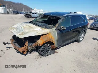 2016 Kia Sorento LX with VIN 5XYPGDA35GG055431, listed as a IAAI auction lot 41821606 with 141,011 mi miles. Bid and sale history available at carsss.com. Image 17.