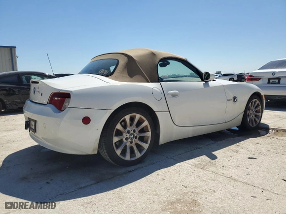 2006 BMW Z4 3.0si with VIN 4USBU53586LX00528, listed as a Copart auction lot 70445404 with 168,270 mi miles and Clean Title. Bid and sale history available at carsss.com. Image 3.