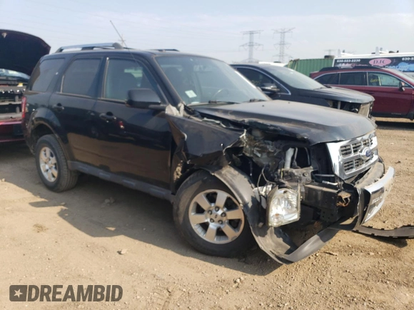 2010 Ford Escape Limited z VIN 1FMCU9EG7AKC73014, wystawiony jako Copart lot #59350805 z przebiegiem 53 032 mil mil oraz Szkoda całkowita • Salvage title. Historia ofert i sprzedaży dostępna na DreamBid. Obrazek 4.