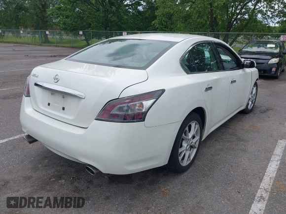 2014 Nissan Maxima S z VIN 1N4AA5AP3EC906150, wystawiony jako IAAI lot #42327100 z przebiegiem 97 366 mil mil oraz . Historia ofert i sprzedaży dostępna na DreamBid. Obrazek 4.