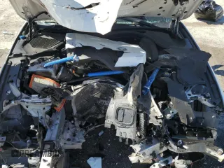 2020 BMW 5 Series 530i z VIN WBAJR3C01LWW68055, wystawiony jako Copart lot #56959985 z przebiegiem Nie podano mil oraz Nie do naprawy • Non repairable. Historia ofert i sprzedaży dostępna na DreamBid. Obrazek 11.