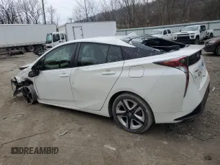 2018 Toyota Prius Two z VIN JTDKARFUXJ3553680, wystawiony jako Copart lot #88928815 z przebiegiem Nie podano mil oraz Szkoda całkowita • Salvage title. Historia ofert i sprzedaży dostępna na DreamBid. Obrazek 2.