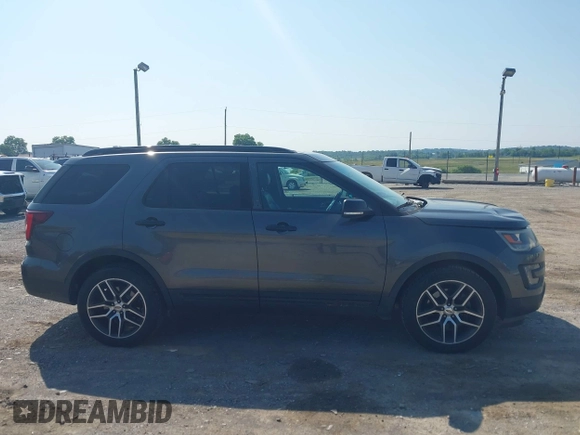 2016 Ford Explorer Sport z VIN 1FM5K8GT4GGA81919, wystawiony jako IAAI lot #42411388 z przebiegiem 110 354 mil mil oraz . Historia ofert i sprzedaży dostępna na DreamBid. Obrazek 13.