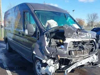 2019 Ford Transit z VIN 1FTYE2CMXKKB32625, wystawiony jako IAAI lot #41952410 z przebiegiem 74 573 mil mil oraz . Historia ofert i sprzedaży dostępna na DreamBid. Obrazek 1.