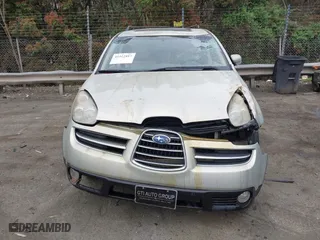 2006 Subaru B9 Tribeca 5-Pass with VIN 4S4WX83C364431388, listed as a IAAI auction lot 41922817 with 210,950 mi miles. Bid and sale history available at carsss.com. Image 12.