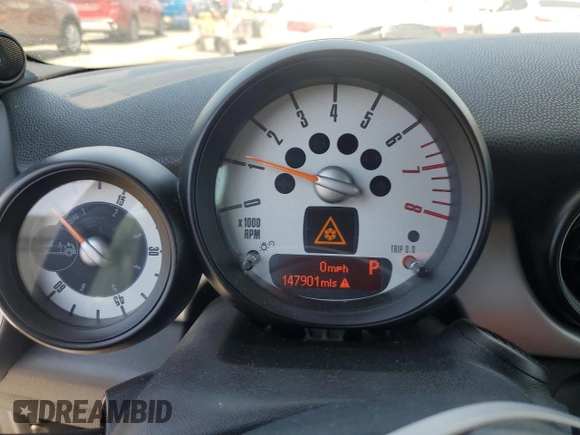 2011 MINI Convertible z VIN WMWZN3C56BTZ78387, wystawiony jako Copart lot #65002185 z przebiegiem 147 901 mil mil oraz Czysty tytuł • Clean title. Historia ofert i sprzedaży dostępna na DreamBid. Obrazek 9.