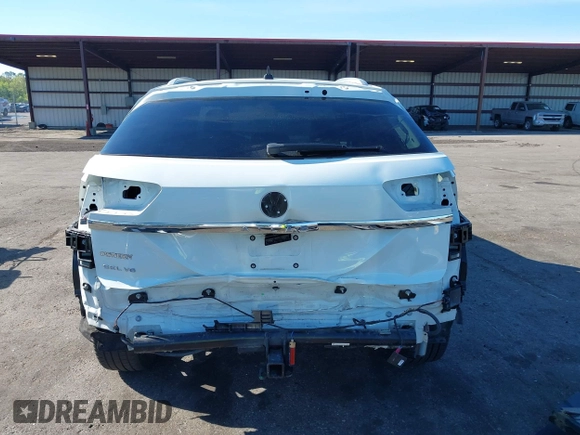 2021 Volkswagen Atlas SEL z VIN 1V2EE2CA2MC227667, wystawiony jako IAAI lot #41886405 z przebiegiem 41 928 mil mil oraz . Historia ofert i sprzedaży dostępna na DreamBid. Obrazek 17.