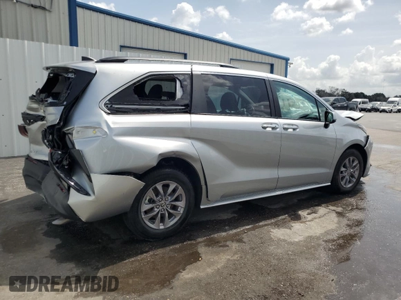2025 Toyota Sienna XLE с VIN 5TDYRKEC5SS228793, выставлен на аукционе Copart как лот 60269765 с пробегом 11 976 миль миль и Чистый • Clean title. История ставок и продаж доступна на DreamBid. Изображение 3.