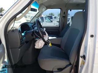2007 Ford Econoline Passenger XL with VIN 1FBSS31L77DB12766, listed as a Copart auction lot 72954844 with 149,562 mi miles and Salvage title. Bid and sale history available at DreamBid. Image 7.