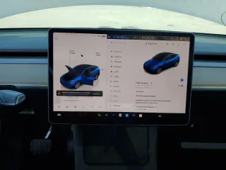 2022 Tesla Model Y Long Range z VIN 7SAYGDEE4NF408202, wystawiony jako Copart lot #51790905 z przebiegiem 43 509 mil mil oraz Szkody całkowita. Historia ofert i sprzedaży dostępna na DreamBid. Obrazek 9.