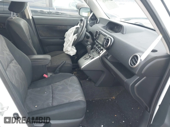 2015 Scion xB with VIN JTLZE4FEXFJ073127, listed as a IAAI auction lot 41649925 with 1 mi miles. Bid and sale history available at carsss.com. Image 5.