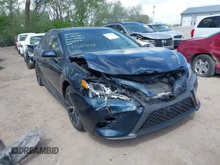 2019 Toyota Camry LE z VIN 4T1B11HK6KU695657, wystawiony jako IAAI lot #42167839 z przebiegiem 58 393 mil mil oraz . Historia ofert i sprzedaży dostępna na DreamBid. Obrazek 1.
