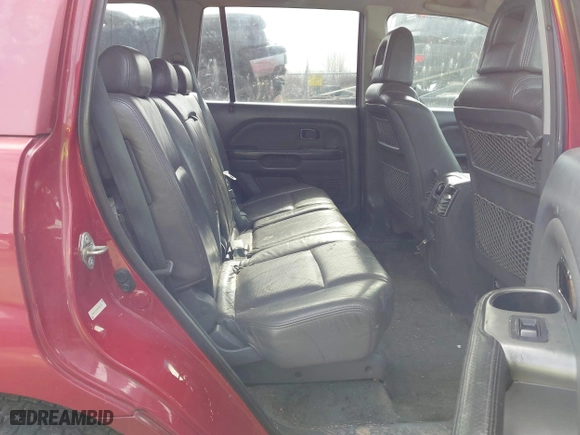 2003 Honda Pilot EX with VIN 2HKYF18543H556374, listed as a IAAI auction lot 41748467 with 207,343 mi miles. Bid and sale history available at carsss.com. Image 8.