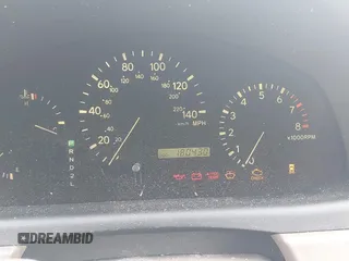 2000 Lexus RX 300 z VIN JT6HF10U2Y0159504, wystawiony jako IAAI lot #42135886 z przebiegiem 180 430 mil mil oraz . Historia ofert i sprzedaży dostępna na DreamBid. Obrazek 7.