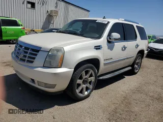 2008 Cadillac Escalade with VIN 1GYFK63808R199707, listed as a Copart auction lot 52154015 with 189,864 mi miles and Salvage Title. Bid and sale history available at carsss.com. Image 1.