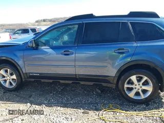 2014 Subaru Outback 2.5i Limited with VIN 4S4BRCNC3E3238624, listed as a IAAI auction lot 41692100 with 128,759 mi miles. Bid and sale history available at carsss.com. Image 15.