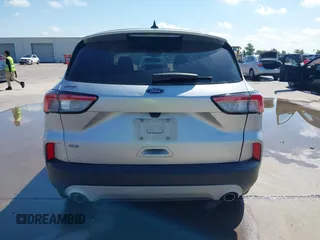 2020 Ford Escape SE z VIN 1FMCU0G67LUA92888, wystawiony jako IAAI lot #42354088 z przebiegiem 77 175 mil mil oraz . Historia ofert i sprzedaży dostępna na DreamBid. Obrazek 17.