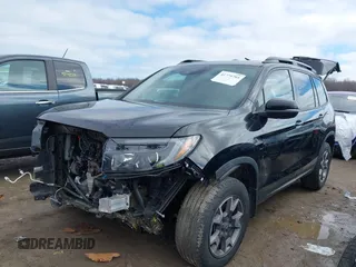 2022 Honda Passport TrailSport z VIN 5FNYF8H60NB011632, wystawiony jako IAAI lot #41779705 z przebiegiem 42 038 mil mil oraz . Historia ofert i sprzedaży dostępna na DreamBid. Obrazek 19.