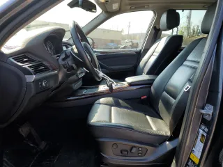 2013 BMW X5 xDrive35i with VIN 5UXZV4C57D0G54931, listed as a Copart auction lot 54231615 with 185,246 mi miles and Salvage Title. Bid and sale history available at carsss.com. Image 7.