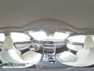 2025 Genesis G70 2.5T z VIN KMTG34SC7SU143836, wystawiony jako Copart lot #60212205 z przebiegiem 1 581 mil mil oraz Nie do naprawy • Non repairable. Historia ofert i sprzedaży dostępna na DreamBid. Obrazek 14.