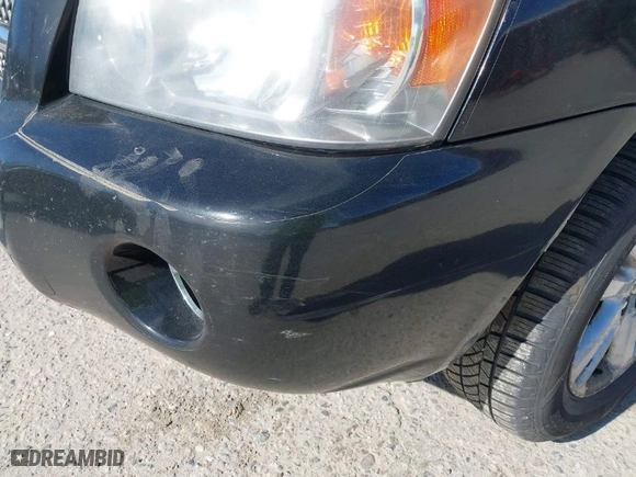 2006 Toyota Highlander Hybrid with VIN JTEEW21A660023732, listed as a IAAI auction lot 41916187 with 327,093 mi miles. Bid and sale history available at carsss.com. Image 6.