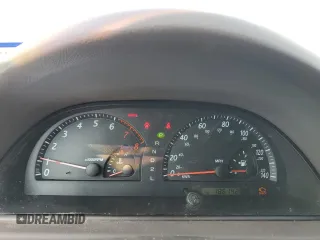 2002 Toyota Camry XLE z VIN 4T1BF32K12U519069, wystawiony jako Copart lot #55501405 z przebiegiem 186 142 mil mil oraz Szkoda całkowita • Salvage title. Historia ofert i sprzedaży dostępna na DreamBid. Obrazek 9.