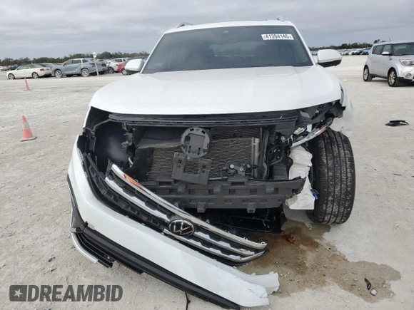 2023 Volkswagen Atlas SEL Premium R-Line z VIN 1V2FR2CA0PC513322, wystawiony jako Copart lot #41394145 z przebiegiem 16 693 mil mil oraz Szkoda całkowita • Salvage title. Historia ofert i sprzedaży dostępna na DreamBid. Obrazek 5.