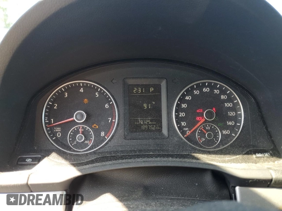 2010 Volkswagen Jetta S with VIN 3VWJZ7AJ1AM032185, listed as a Copart auction lot 58562615 with 189,752 mi miles and Salvage title. Bid and sale history available at DreamBid. Image 9.